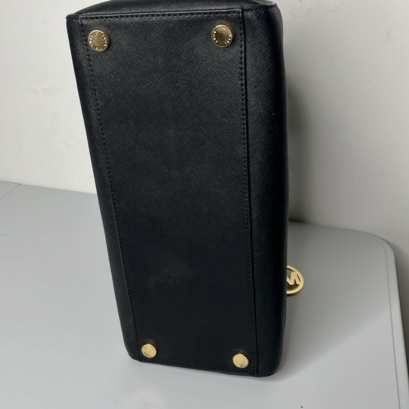 Michael Kors Satchel Black Saffiano Leather Bag, Cindy Large Dome - EUC - Picture 7 of 12